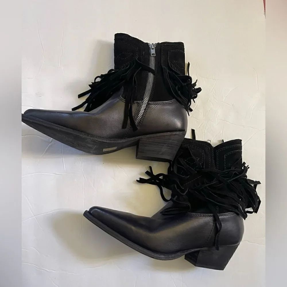 NEW FREE PEOPLE LAWLESS FRINGE WESTERN SUEDE ANKLE BOOT IN BLACK - Picture 9 of 10